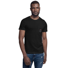 تحميل الصورة في عارض المعرض ، Men's Pocket T-Shirt